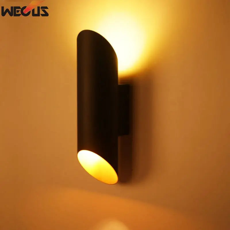 applique murale moderne noire dorée led bouton poussoir autonome fixations