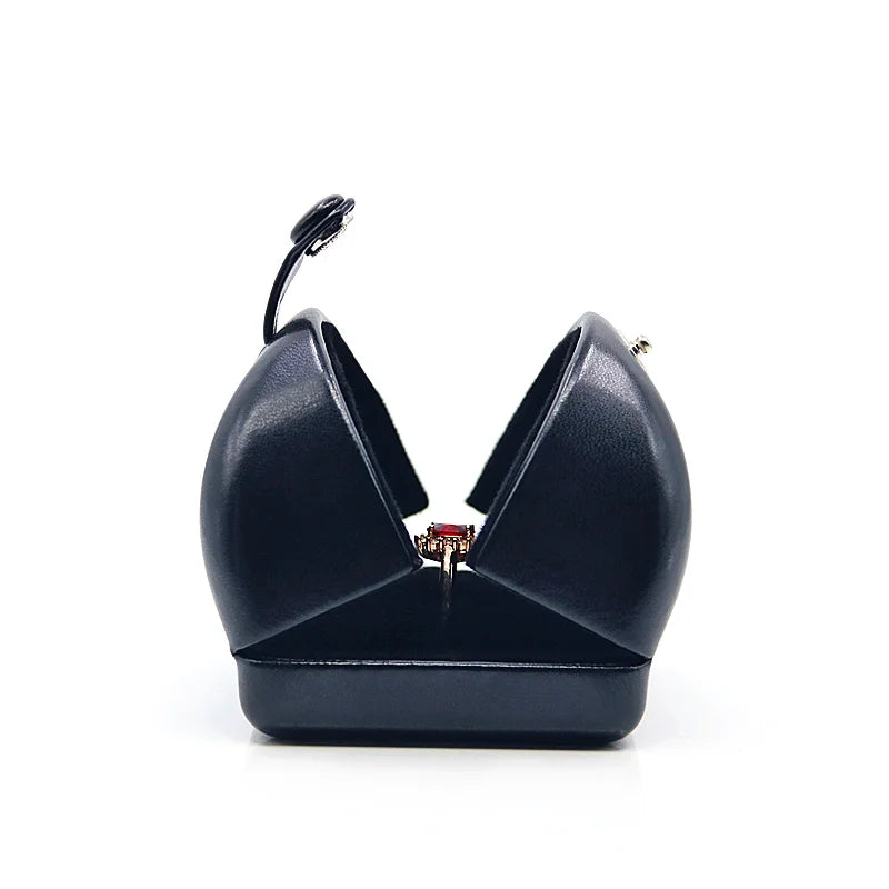 boîtes bijoux cuir noir contemporain boucle anneau bague chaîne pendentif simple mariage protection rangement