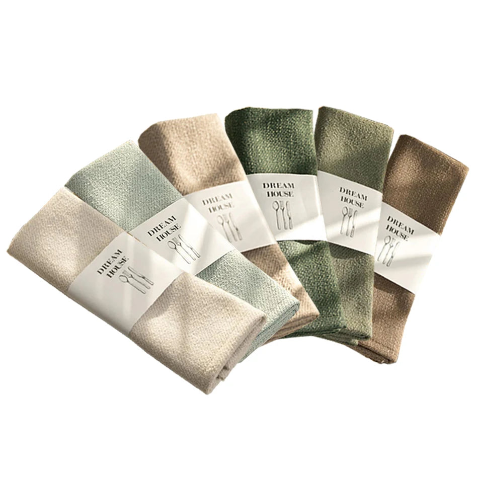 serviettes table modernes vert beige gris tissage respectueuses environnement 30x45cm assiette cuillère couteau verre