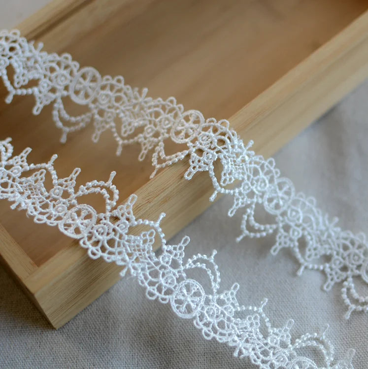 dentelle soluble eau noire blanche yards motifs floraux brodés tissu polyester couture decoration
