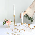 supports bougie or modernes hauteur 15cm 25cm lisses motifs torsadés bougies blanches dorées composition