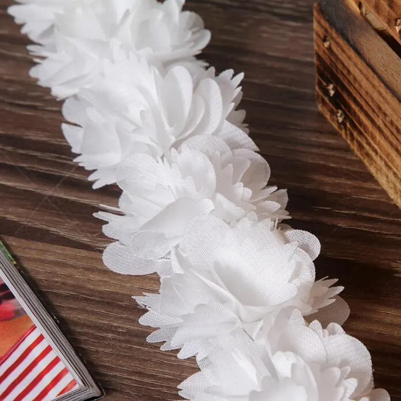 couronne fleurs artificielles motif floral rose clair noir blanc rouge violet mariage