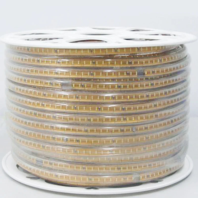 Installation du ruban LED le long d'une allée