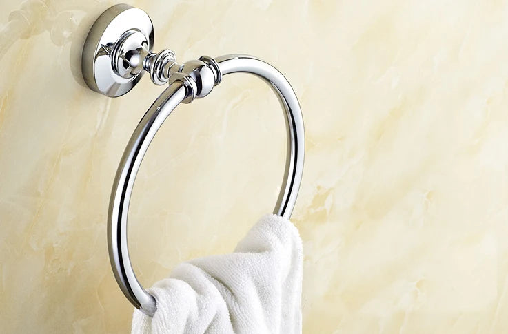 ensemble accessoires salle bain chrome blanc porte savon distributeur brosse wc tasse motif