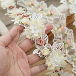 ruban dentelle fleurs papillons blanc rose pâle vert clair mariage vintage romantique artisanal DIY