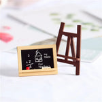 miniatures chevalet ardoise noire palette peinture livre scolaire décoratif bois texturée