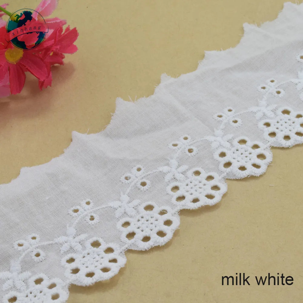 ruban dentelle blanc motifs fleurs largeur 6cm classique coton sophistiqué projet couture decoration mariage