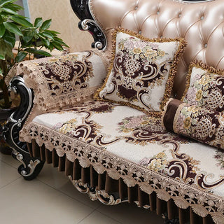 housse canapé jacquard floral ornements brodés coussins décoratifs franges dorées beige marron turquoise
