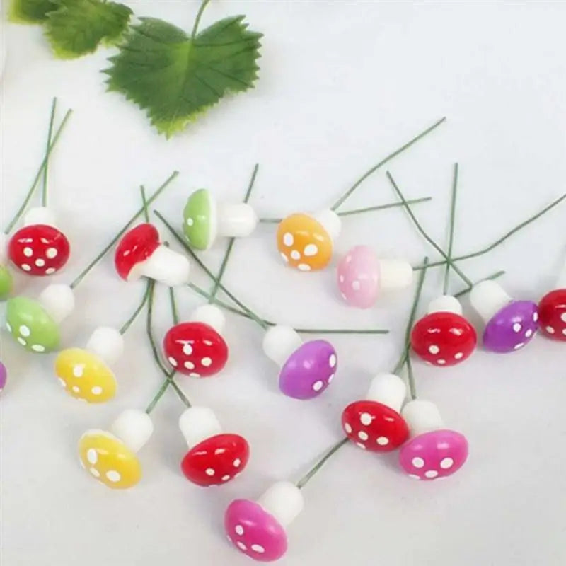 décoration jardin champignons artificiels rouge blanc vert jaune rose violet taches blanches tringles
