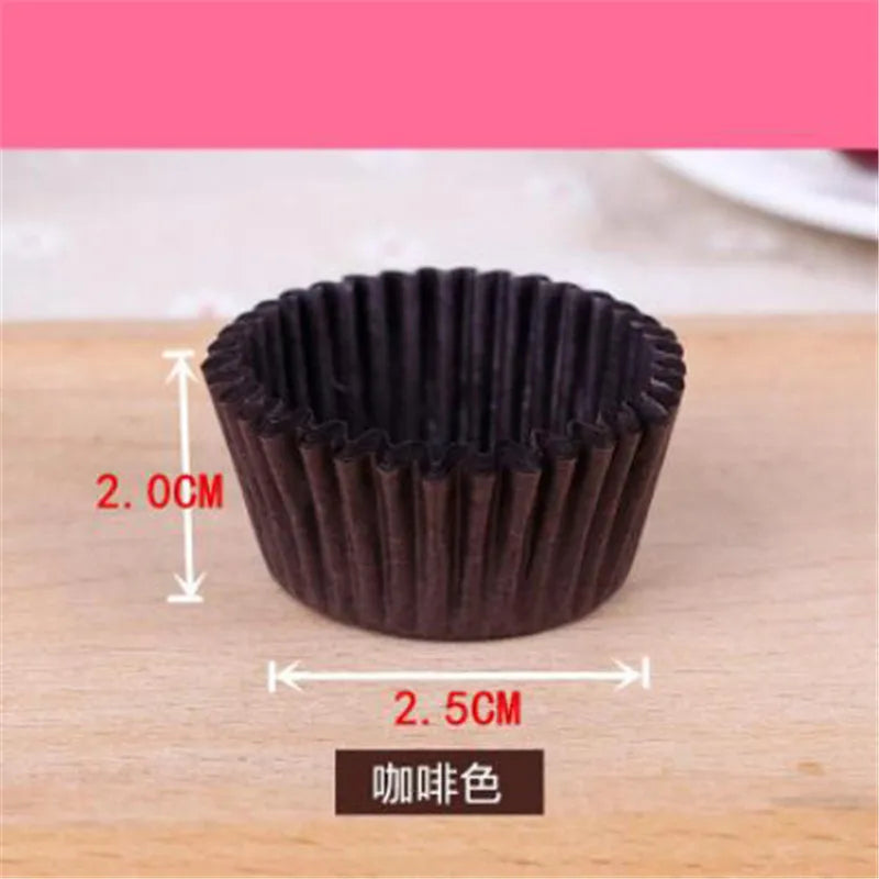 moules cupcakes papier orange rose blanc noir respectueux environnement plateaux fêtes simples coniques