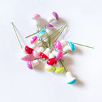 champignons artificiels blancs rouges roses bleus verts taches blanches décoration noël scrapbooking