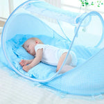 lit parapluie bébé ballons motifs franges transparent filet bleu rose matelas oreiller