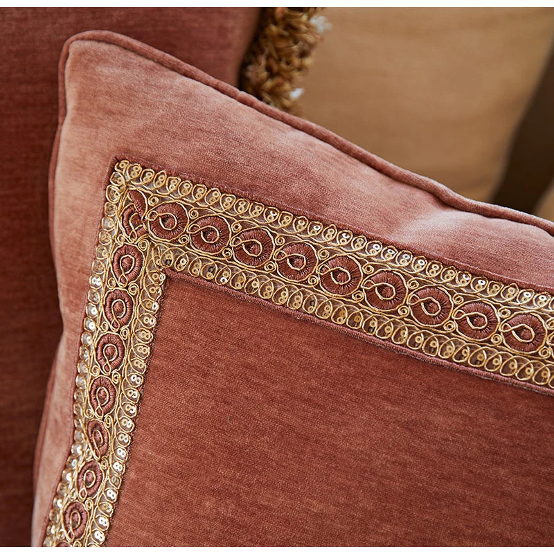 taies d'oreiller jacquard géométrique rose pâle bordure dorée élégantes polyester respectueuses environnement casa decoration
