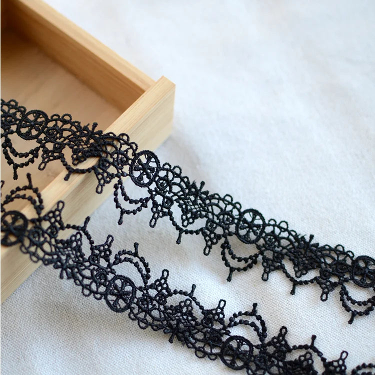 dentelle soluble eau noire blanche yards motifs floraux brodés tissu polyester couture decoration