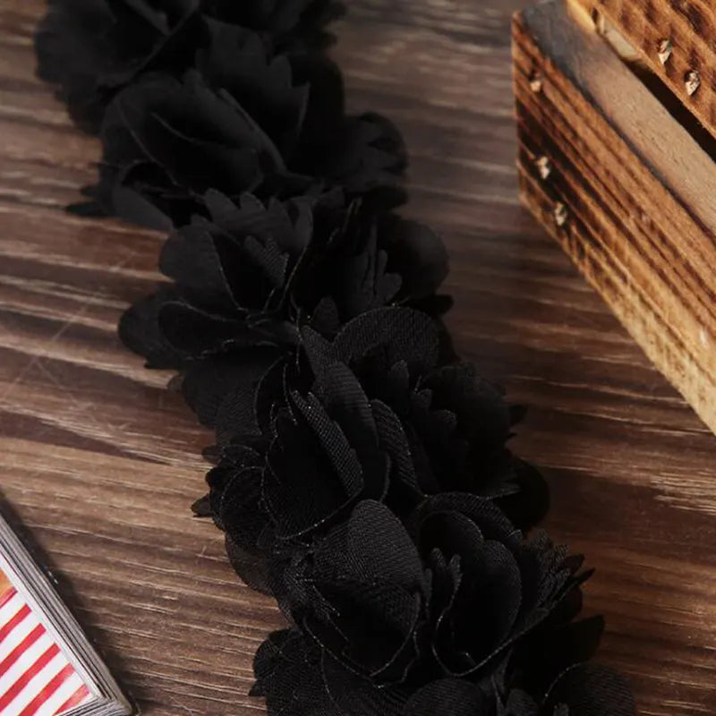 couronne fleurs artificielles motif floral rose clair noir blanc rouge violet mariage