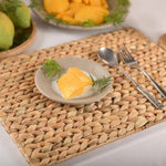 Détail du tissage en bambou du set de table