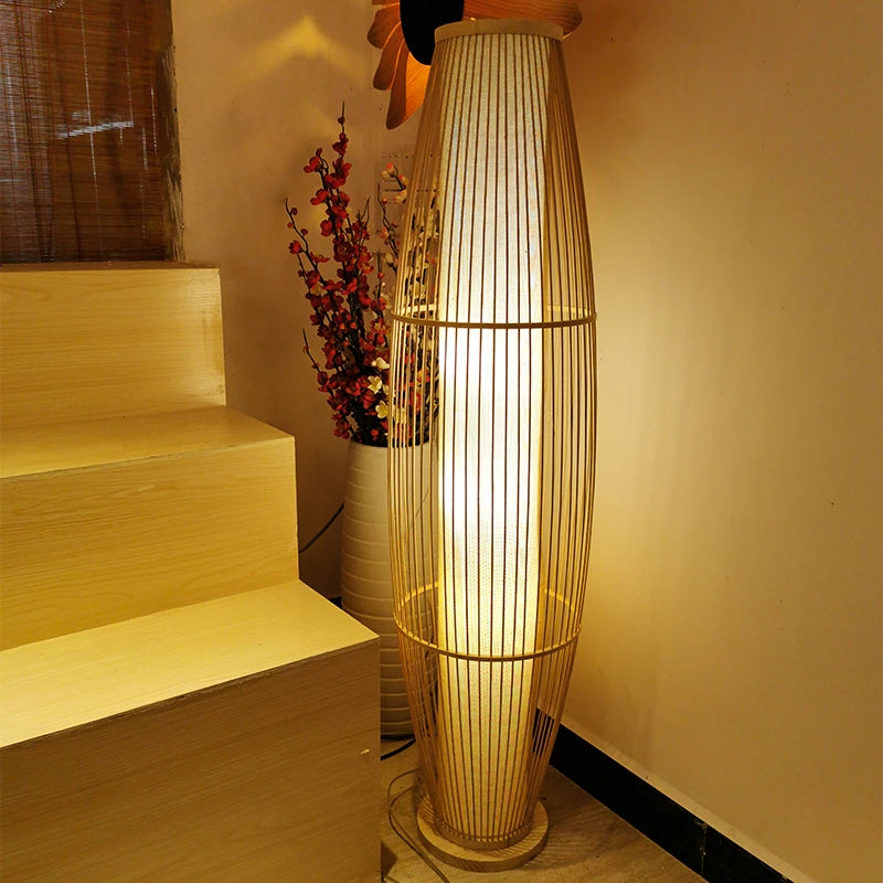 Lampe de chevet en bambou design nordique abat-jour rouge