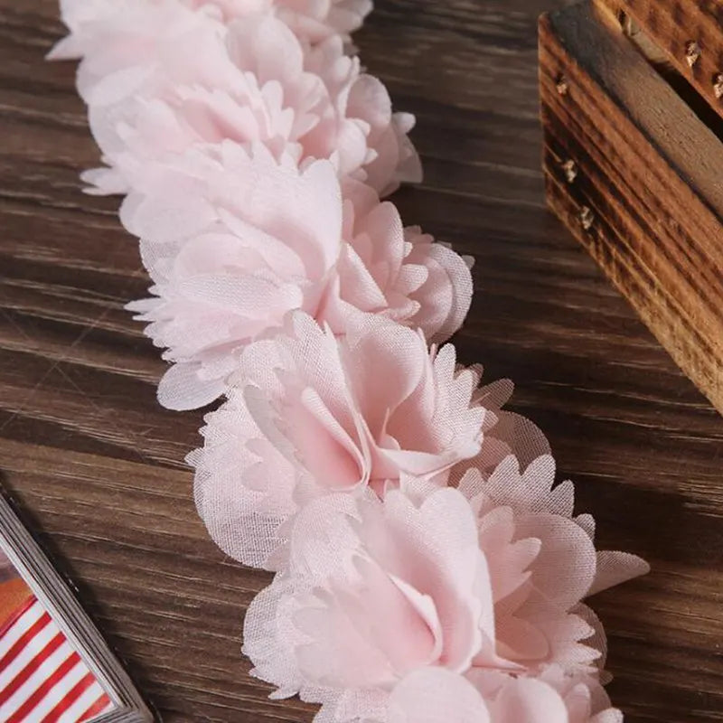 couronne fleurs artificielles motif floral rose clair noir blanc rouge violet mariage