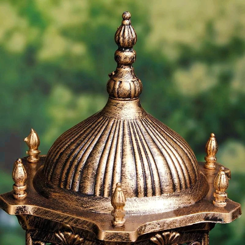 lanterne dorée classique motifs géométriques ip65 protection extérieure éclairage public aluminium opacité moderne