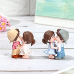 figurines couple cartoon blanc bleu décoration intérieure extérieure amoureux stylisées ornement maison jardin