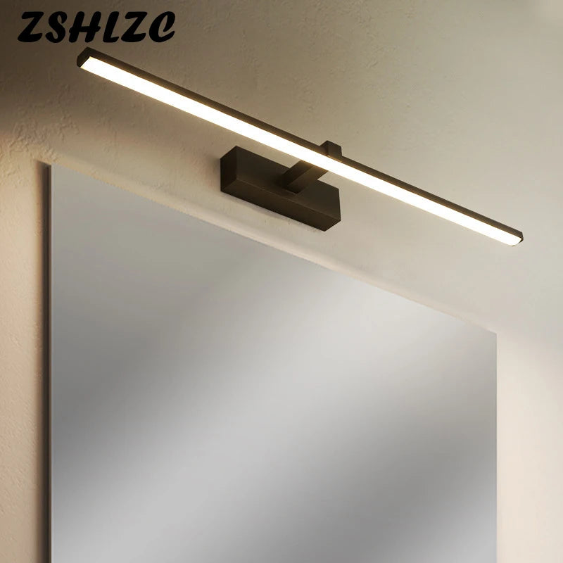 Détail du miroir intégré sur l'applique murale LED