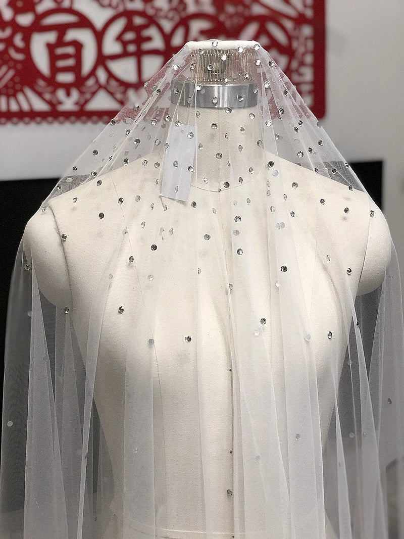 voile mariée blanc élégant strass accessoire mariage classique femme translucent