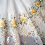rideau blanc brodé fleurs or transparent classique fenêtre H30 W150 H90 W150 H75 W150