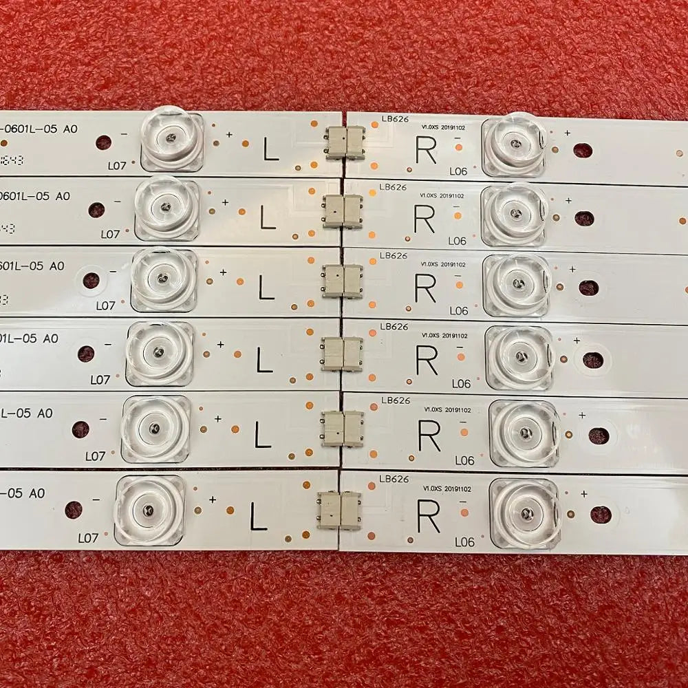 bande lumineuse led blanc points noirs orange modernes connecteurs symbols électriques