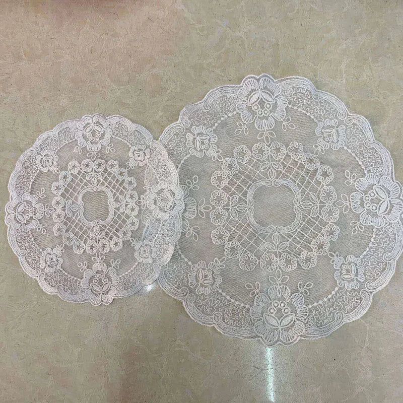 Napperon brodé polyester coton blanc 18 cm