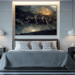 L'image montre une peinture murale représentant une scène grandiose avec des personnages en mouvement dans un paysage orageux, qui semble être le point focal de la chambre.