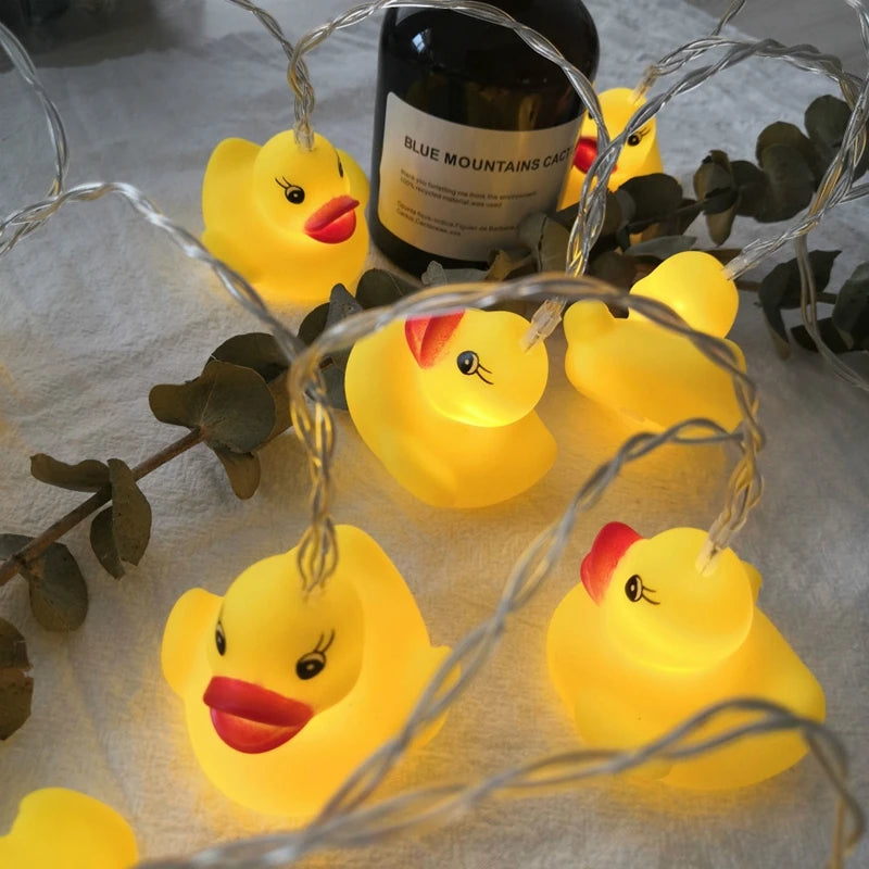 guirlande lumineuse canards jouets bain anniversaire enfant yeux rouges décorative festive
