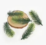 décoration noël couronne branches pin feuilles baies bougies naturel extérieur festive arrangement