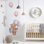 Sticker mural posé sur mur de chambre enfant