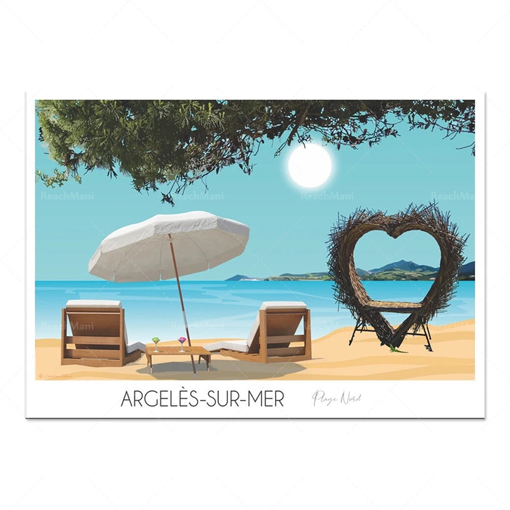 Une plage idyllique avec des chaises longues, un parasol et un cadre coeur en osier sur le sable, sous un ciel bleu et une lune brillante.