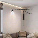 lampe murale articulée bras long noir doré moderne éclairage chambre minimaliste industrielle