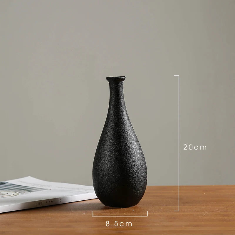 vases blancs modernes minimalistes céramique opaques fleurs artificielles table simple