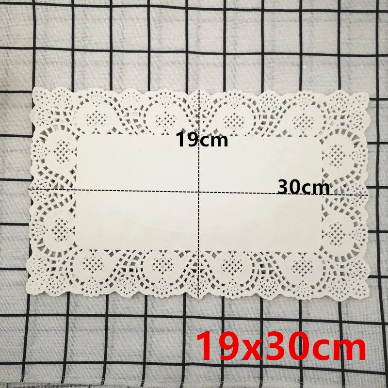 Napperon rectangulaire en papier dentelle noir pour événement élégant