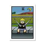 L'image montre un personnage en armure tenant deux épées en position de combat, devant un paysage de collines et de ciel.