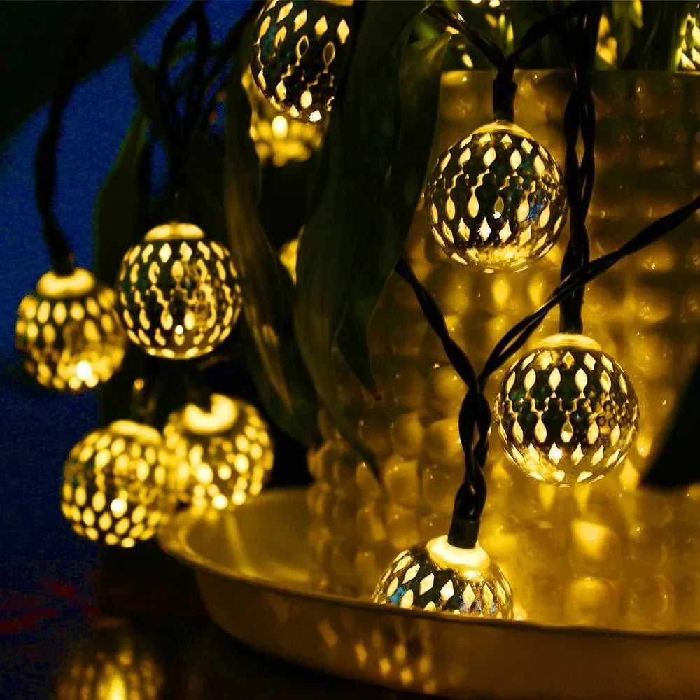 guirlande lumineuse multicolore perfo géométrique moderne décoration extérieure intérieure anniversaire noël mariage
