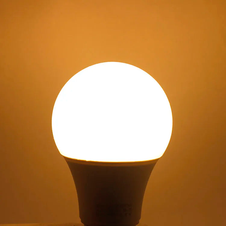 Ampoule LED E27 18W blanc froid chaud 270° lumiere moderne 50000H mat opacité