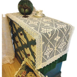 nappe crochetée motif floral géométrique rustique vintage blanc cassé verte bleue table décoration intérieure