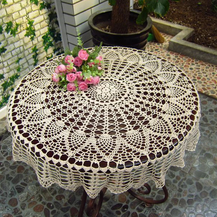 couvre table crocheté motif floral taille 70cm 80cm 90cm couleur beige clair noir traditionnel