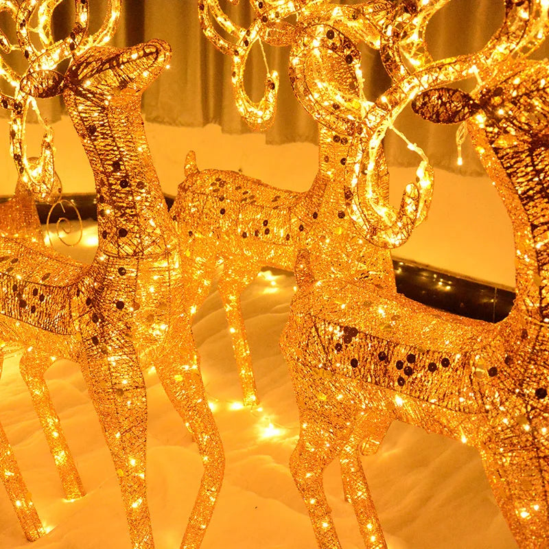 Détail du motif cerf doré de la guirlande lumineuse