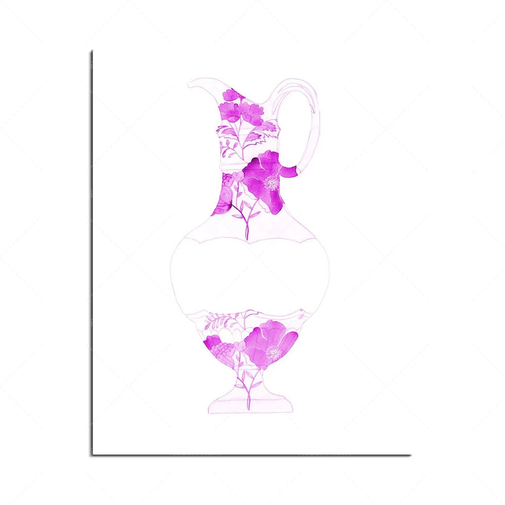 Vase avec fleurs violettes élégantes sur fond blanc.