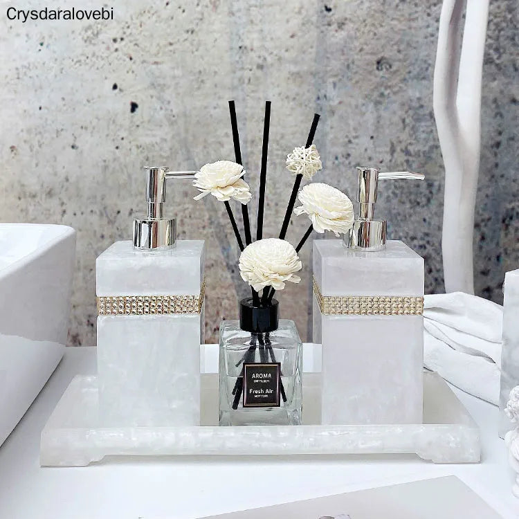 distributeur savon huiles essentielles moderne élégant blanc noir marbré set accessoires