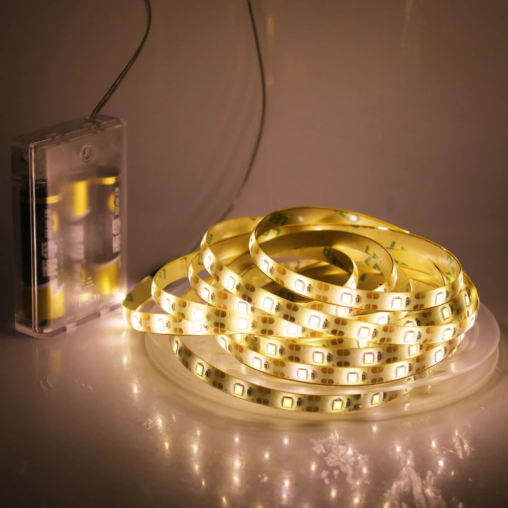 Installation du ruban LED sous un lit pour effet veilleuse