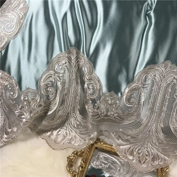 Détail du tissage jacquard de la parure de lit