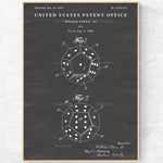 Affiche de brevet d'un diagramme de dé caractéristique, datant de 1925, avec un design original pour un jeu ou un objet.