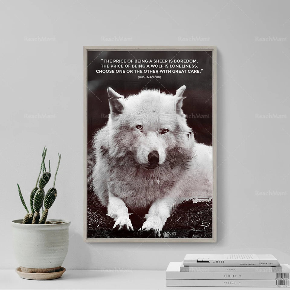 Une affiche encadrée représentant un loup blanc majestueux accompagnée d'une citation sur la différence entre être une brebis ou un loup.