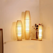 lampe chevet japonais minimaliste couleur beige marron semi transparent tissage vertical